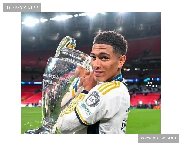 贝林厄姆弟弟多特首秀破门！天才中场接班兄长引期待(3)